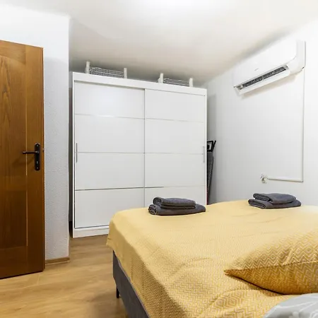 Lejlighed Cozy And - Ideal Explore Base